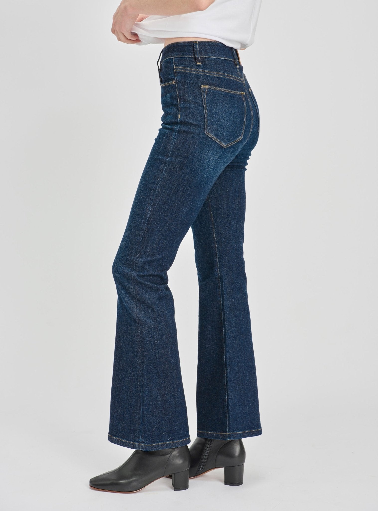 LENNY high-waited boot-cut jeans (Blue) - STELLAM