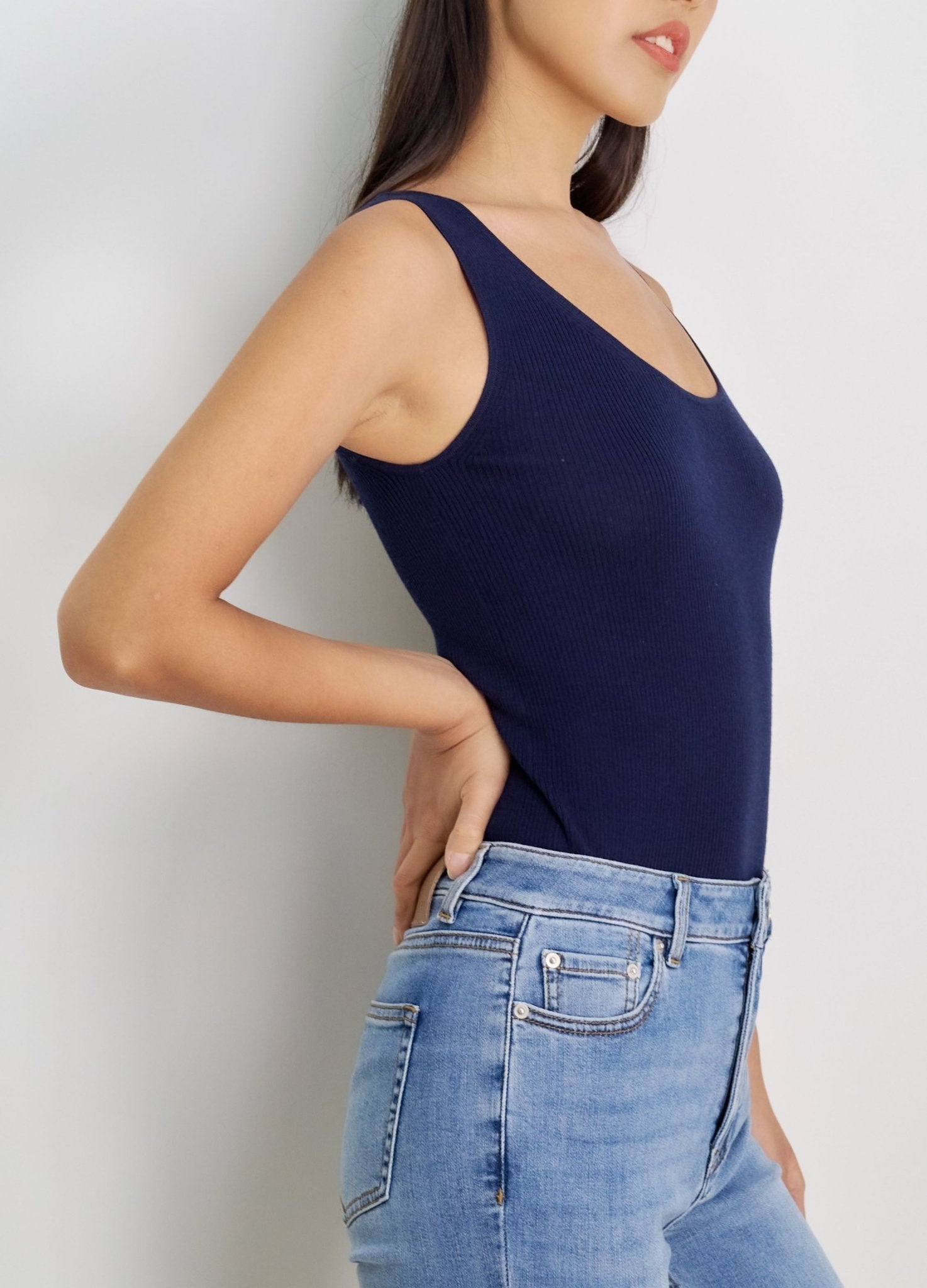 LENYA silk tank top (Navy) - STELLAM