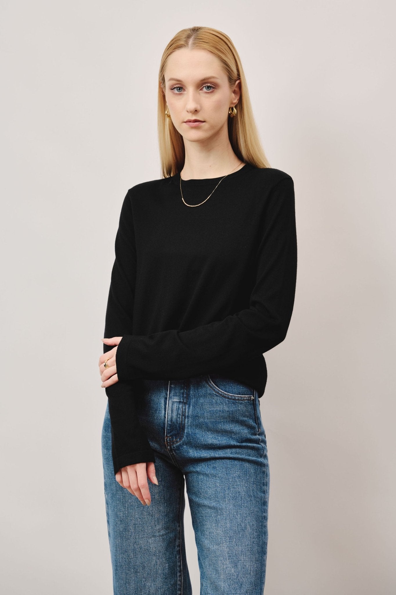 LISA wool top (Black) - STELLAM