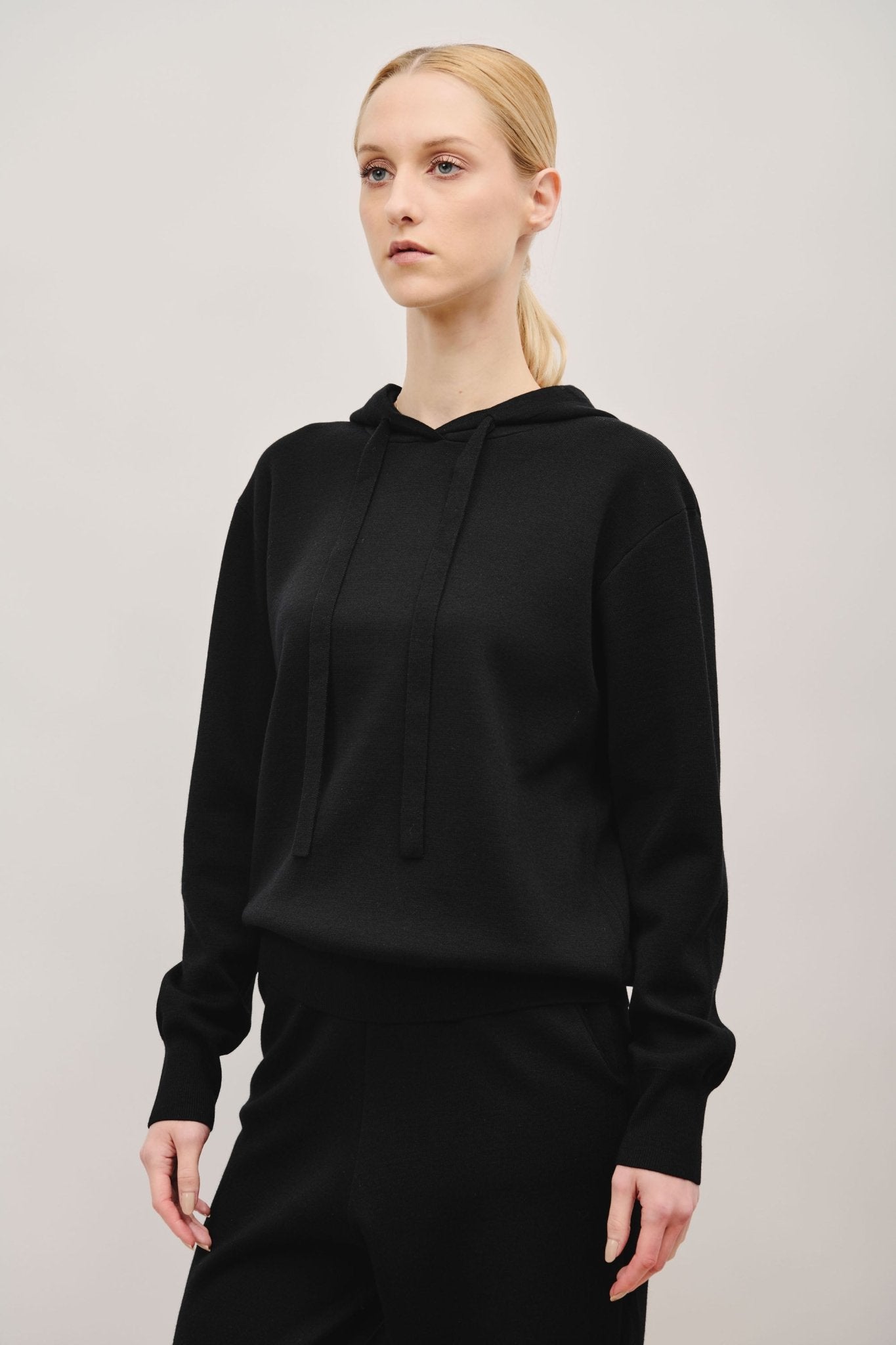 NELLO wool hoodie sweatshirt (Black) - STELLAM