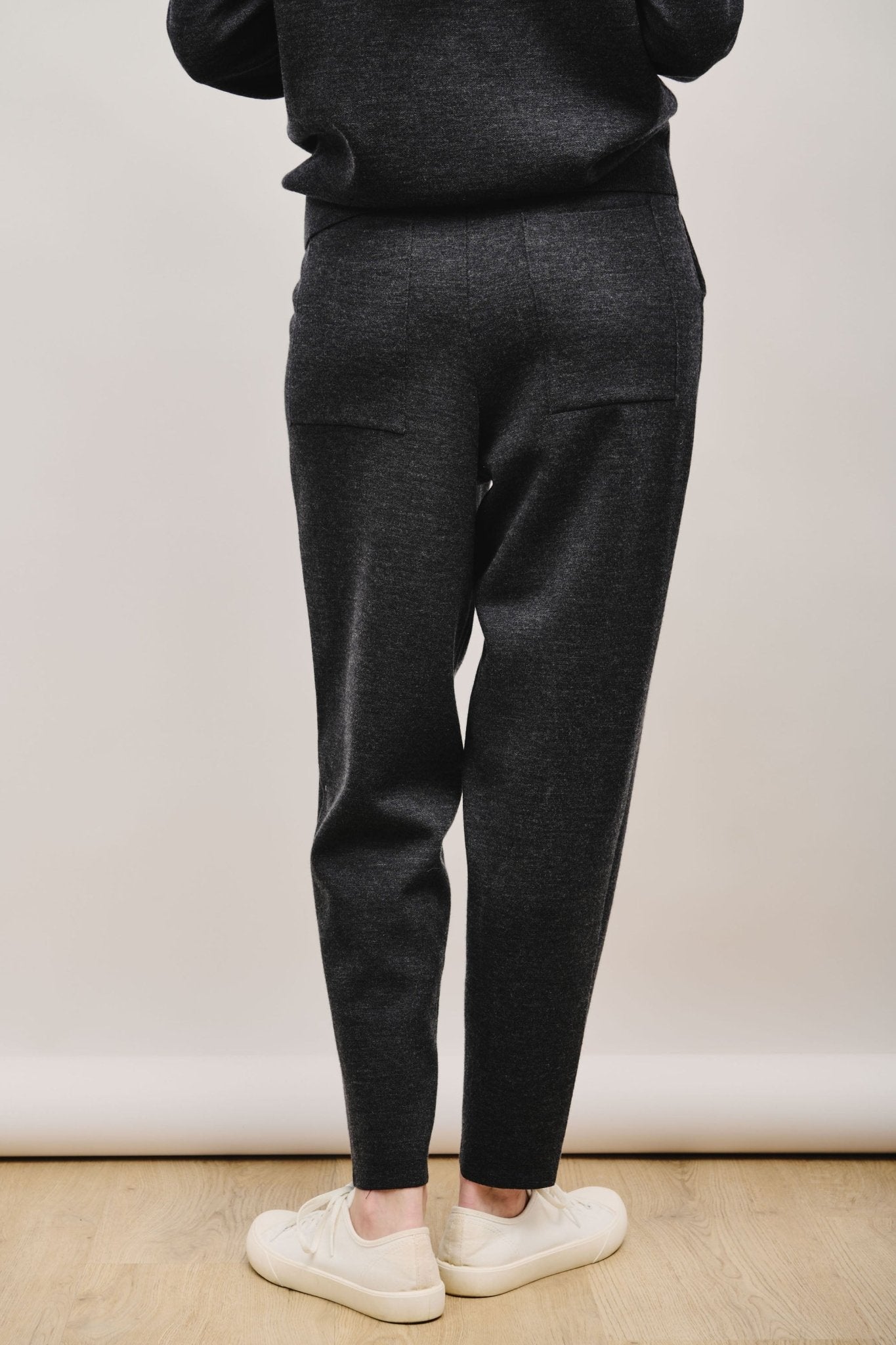 NELLO wool trackpants (Grey) - STELLAM