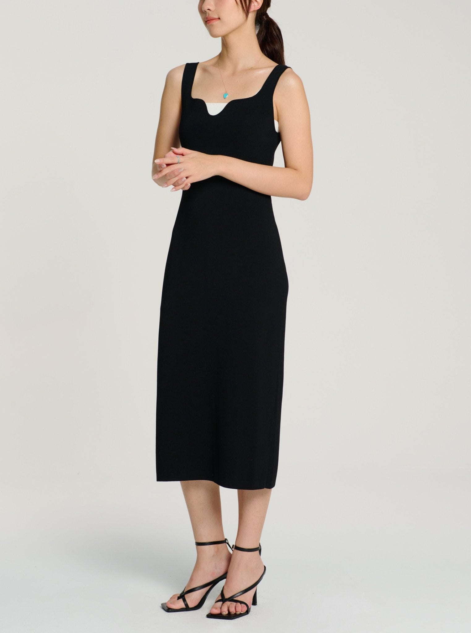 NINA jersey-knit dress (Black) - STELLAM