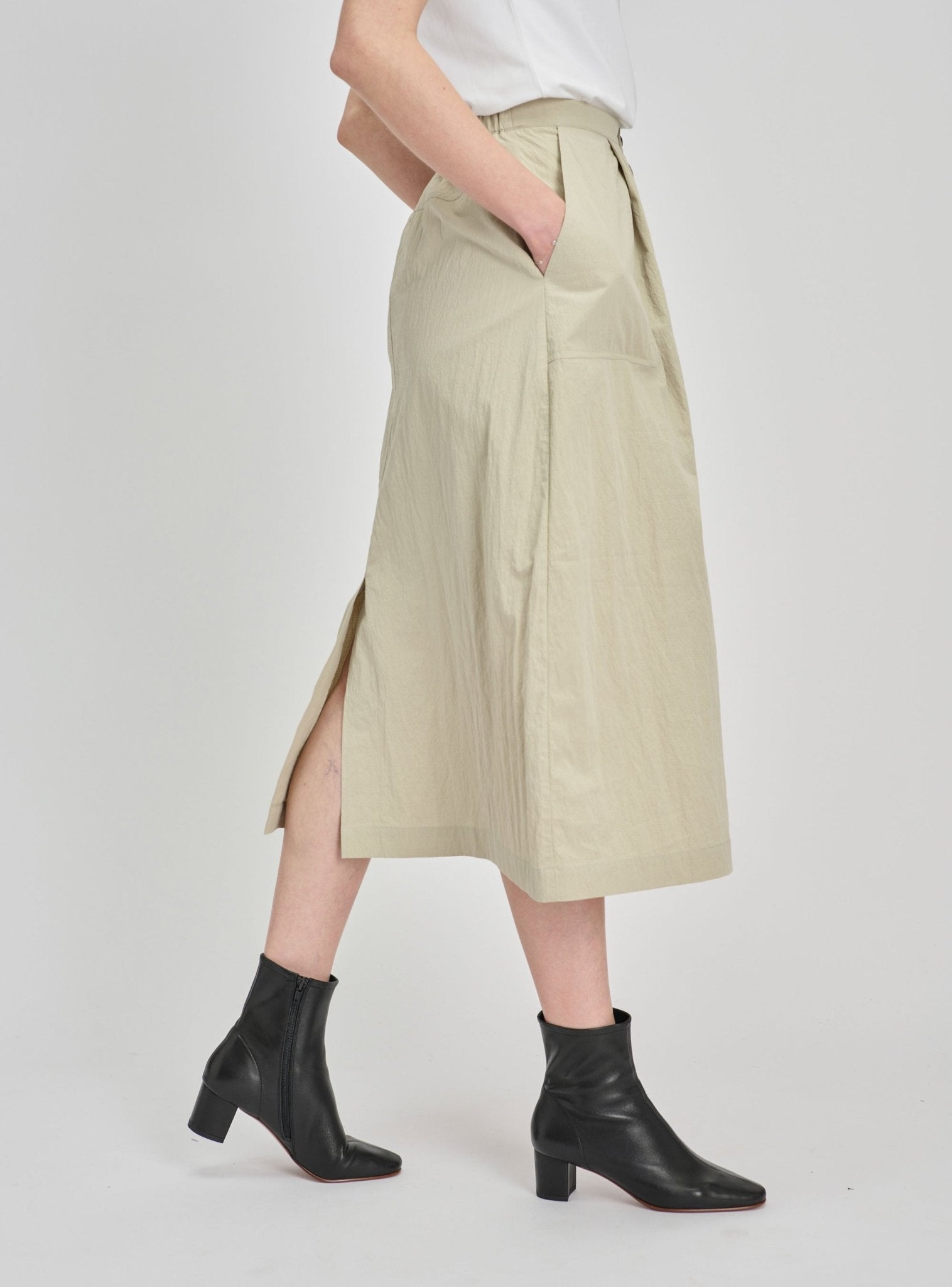 RALLY cotton-blended midi skirt (Sage) - STELLAM