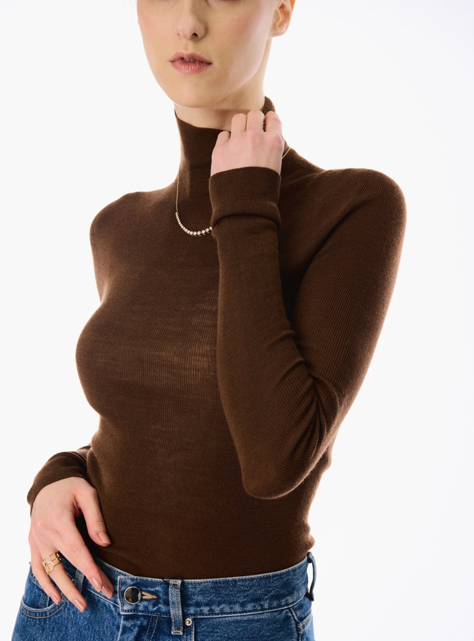 ROSE seamless turtleneck 120'S wool sweater (Brown) - STELLAM