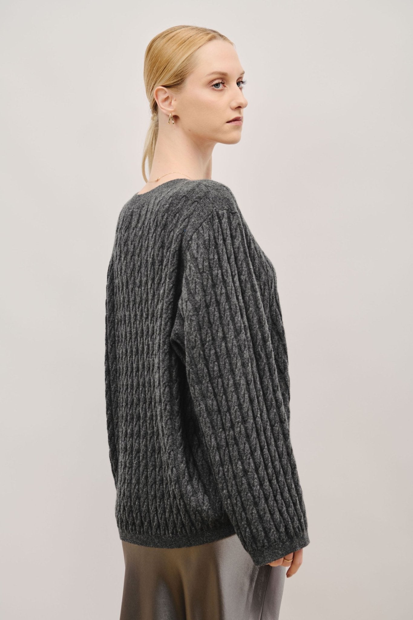 TATA cashmere cable-knit sweater (Dark grey) - STELLAM