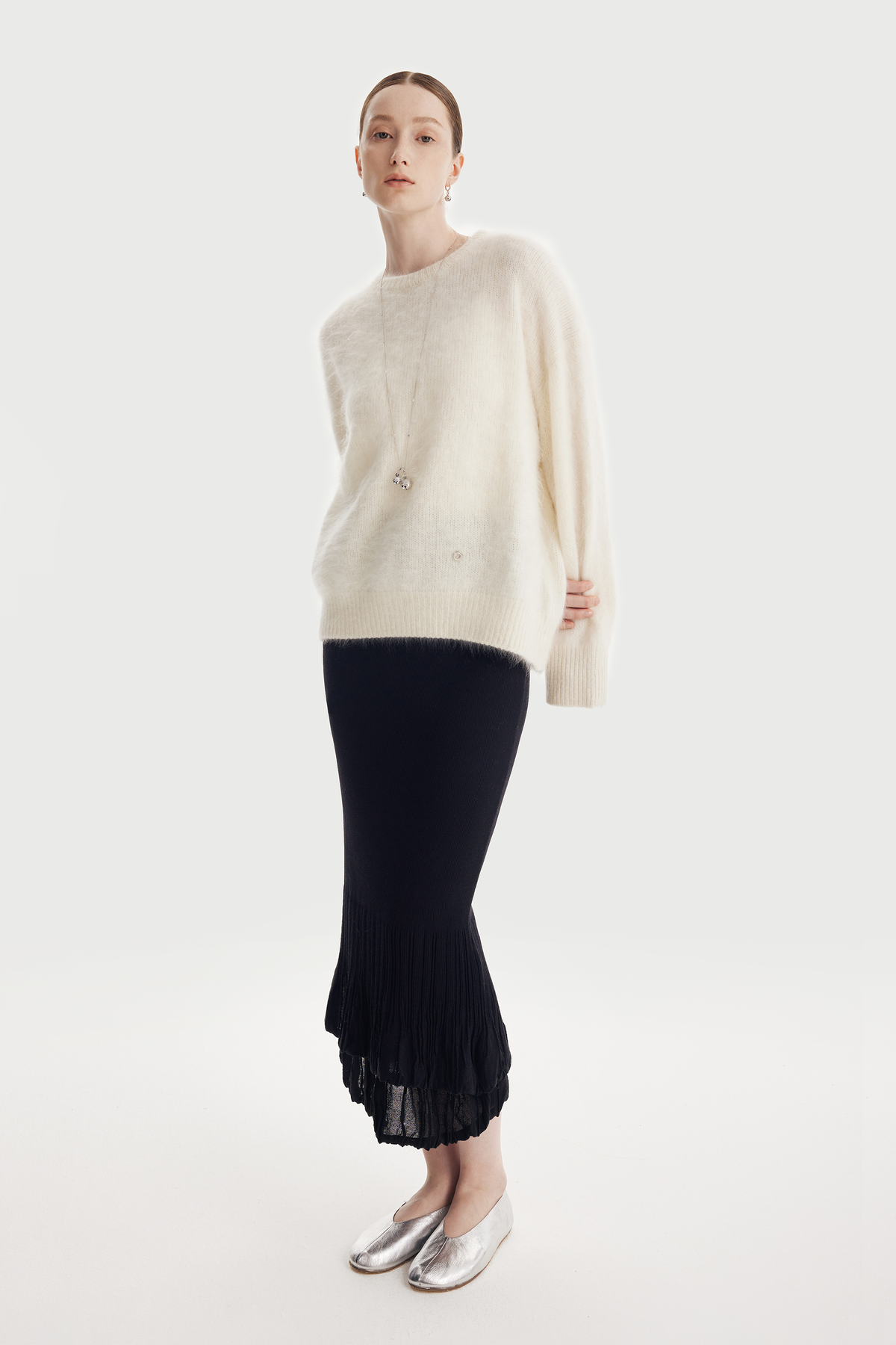 WISDOM double-wool furry pullover (White)