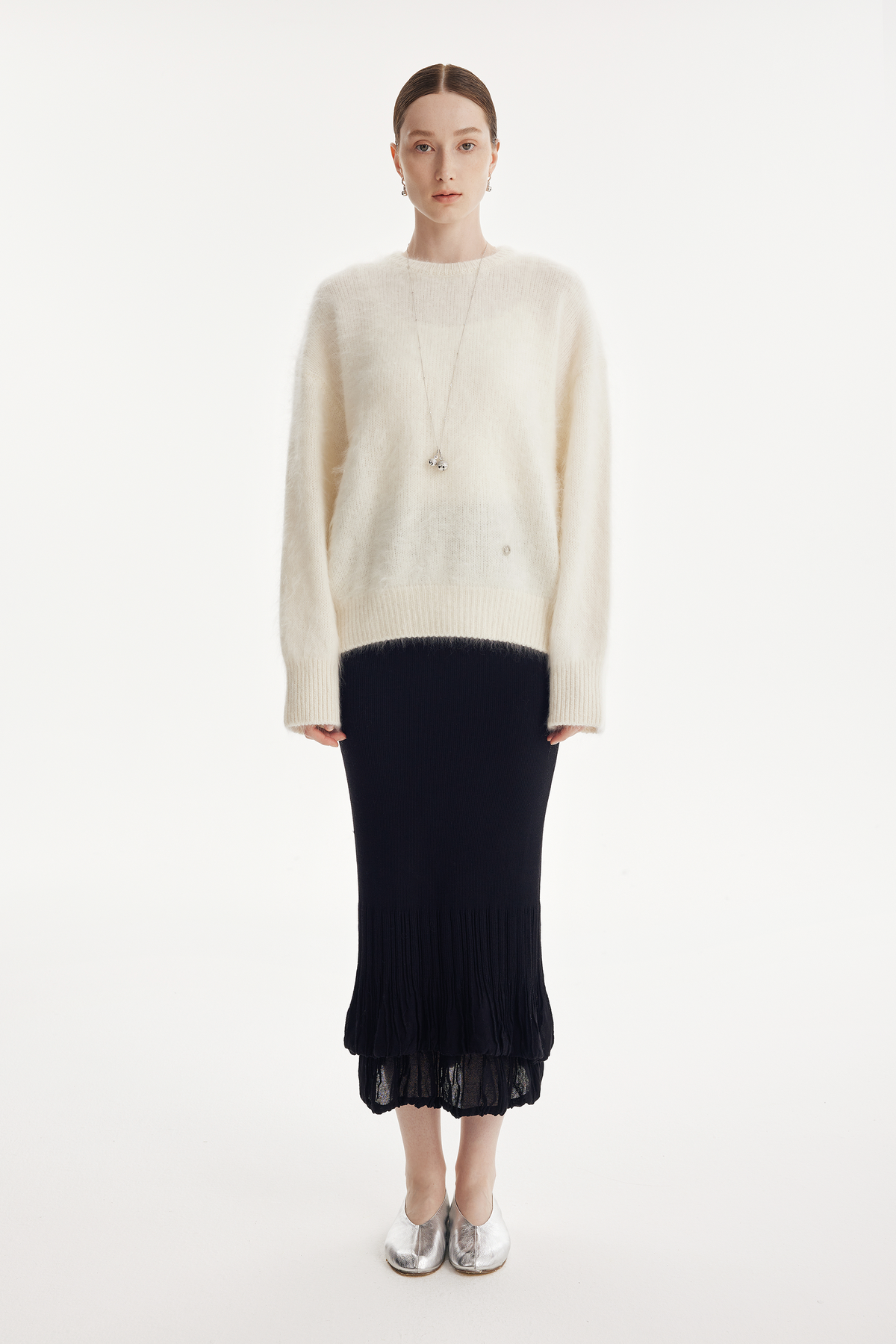 WISDOM double-wool furry pullover (White)